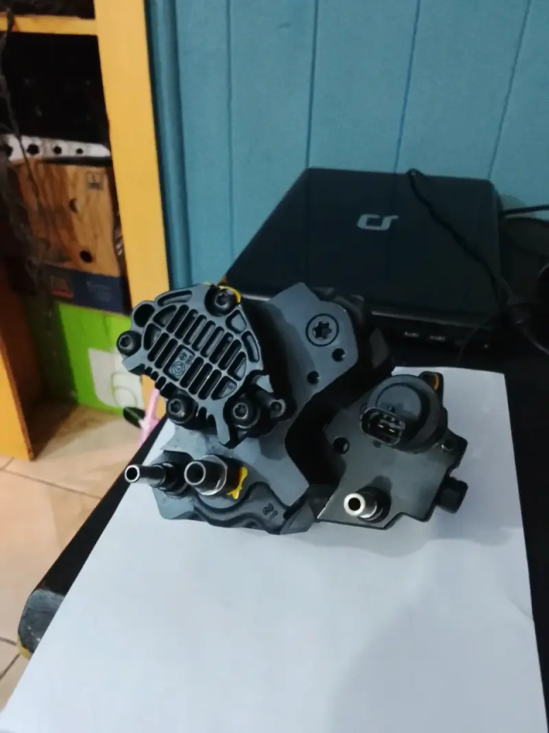 Bomba de inyección diésel para motor Peugeot 3008 - 4