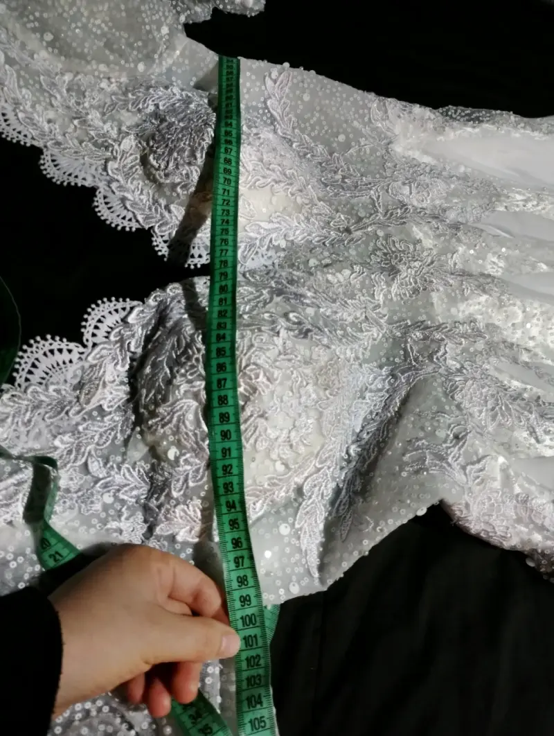 Vestido de Novia Blanco con Encaje y Lentejuelas - 3