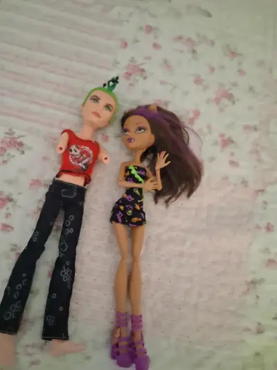 Muñecas Monster High con ropa original - miniatura 1