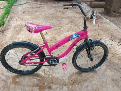 Bicicleta infantil Monster High rosa - miniatura 1