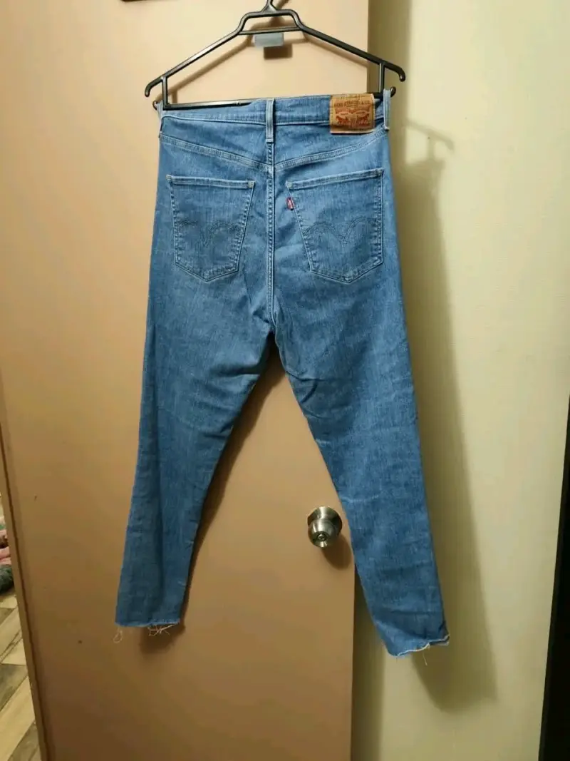 Jeans ajustados Levi's para mujer - 4