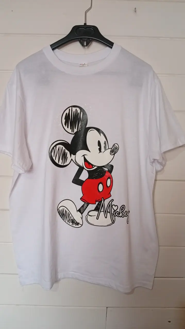 Polera con diseño de Mickey Mouse y Taz - 7