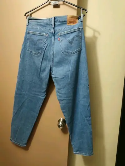 Jeans de mujer Levi's azul claro - miniatura 4