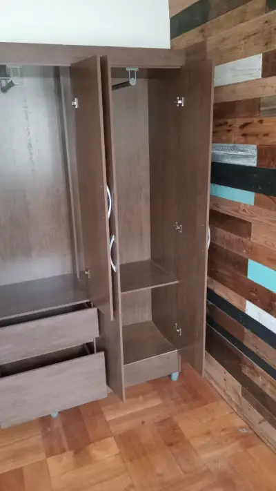 Armario de madera con cajones y estantes - miniatura 3