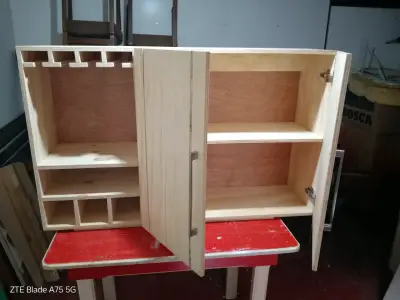Mueble de cocina de madera con estantes - miniatura 3