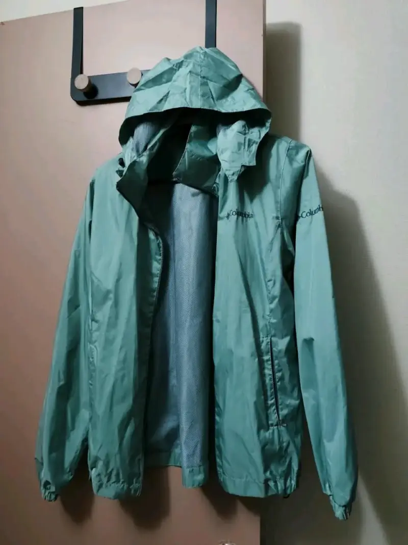 Chaqueta impermeable verde Columbia para mujer - 2