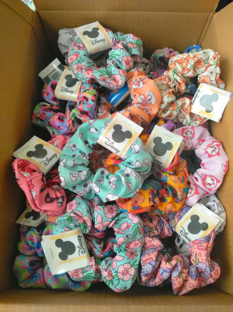 12 scrunchies x $7000