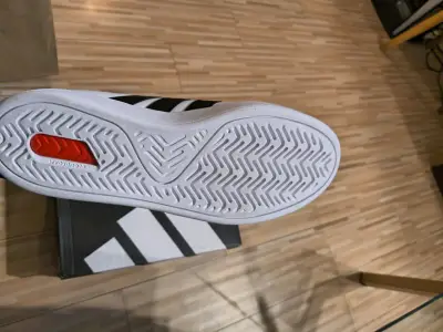 Zapatillas blancas Adidas Grand Court 3. - miniatura 2