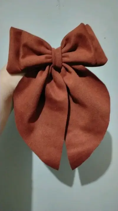 Lazo de GAMUZA marrón para el cabello - miniatura 2