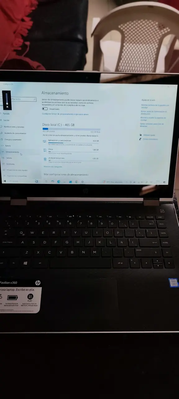 Laptop HP Pavilion x360 con pantalla táctil - 1