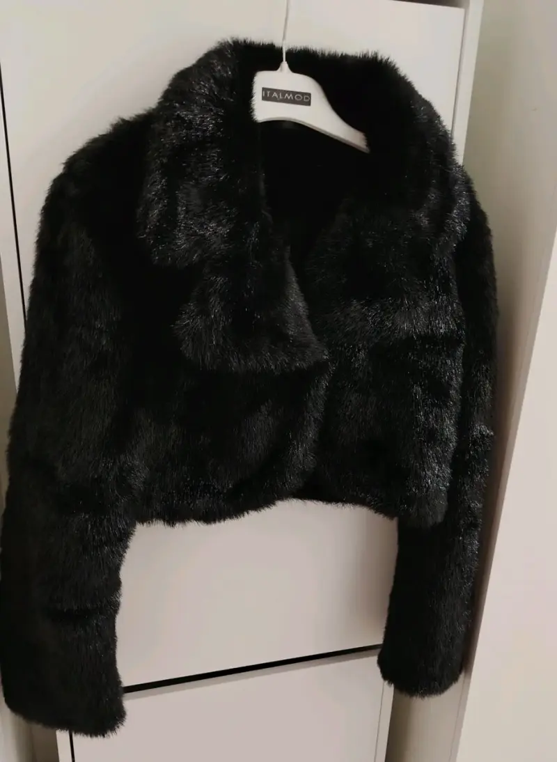 Chaqueta corta de piel sintética negra - 2