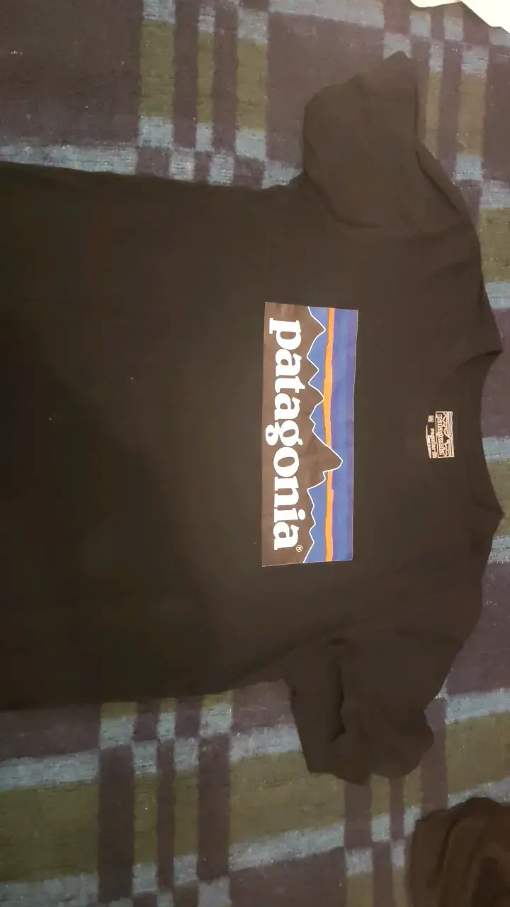 Polera negra Tommy Hilfiger de algodón orgánico - 1