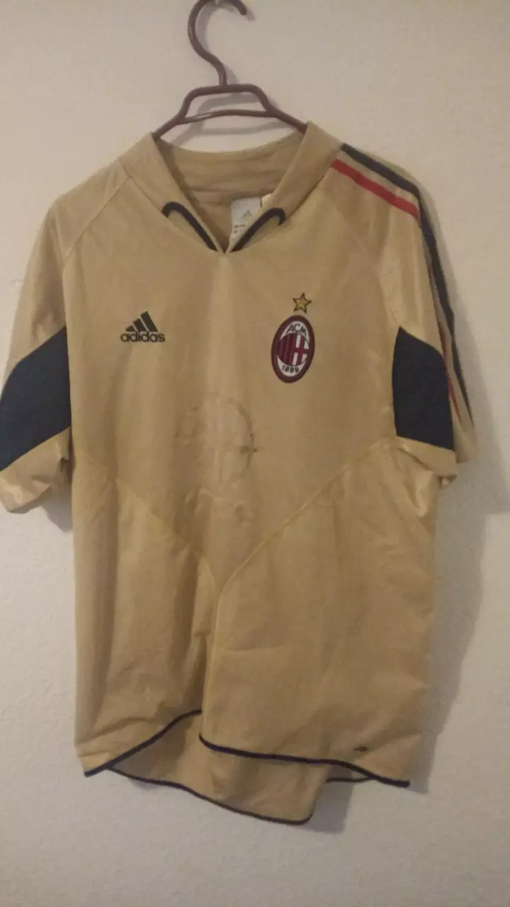 Camiseta AC Milan Adidas dorada