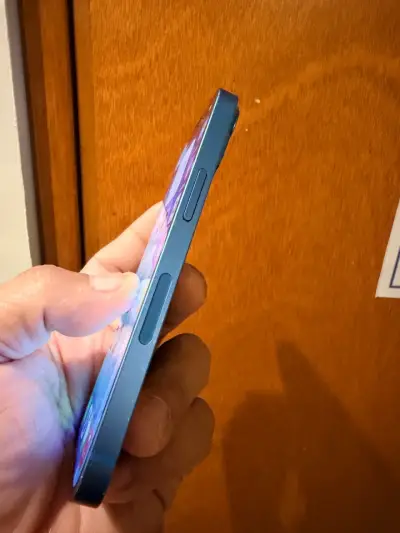 iPhone 13 mini en MUY BUEN ESTADO - miniatura 4