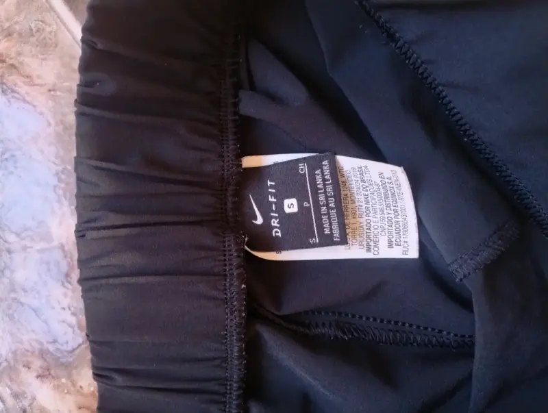 Pantalones deportivos negros Nike Dri-Fit para hombre - 2