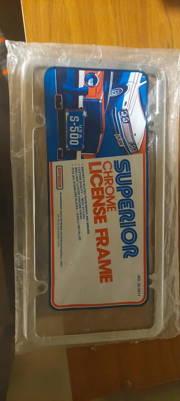 Marco cromado para patente Superior - 1