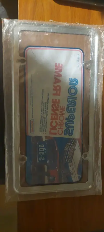 Marco cromado para patente Superior - miniatura 2