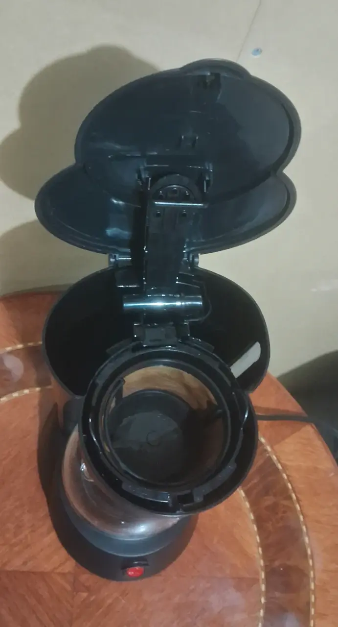 Cafetera eléctrica Thomas con jarra de vidrio - 4