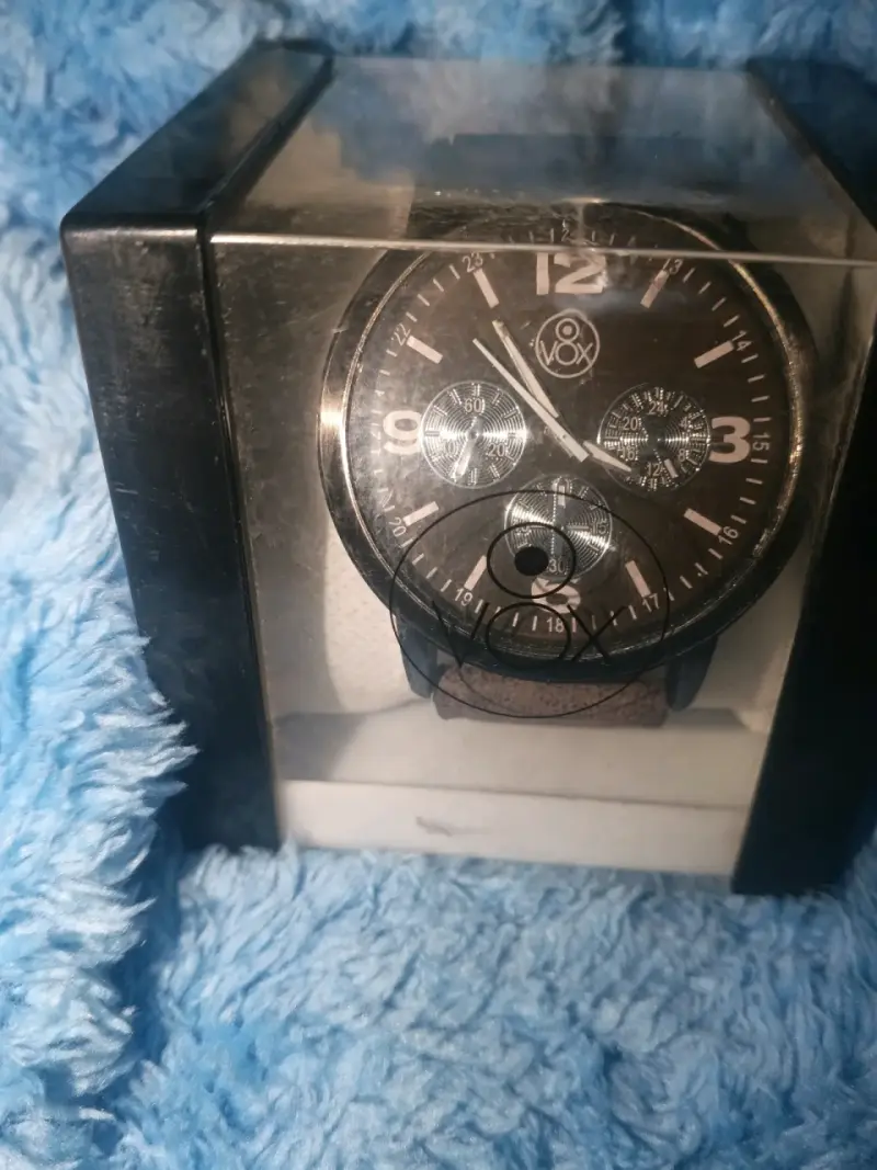 Reloj de Pulsera Vox Negro con Caja Original - 1