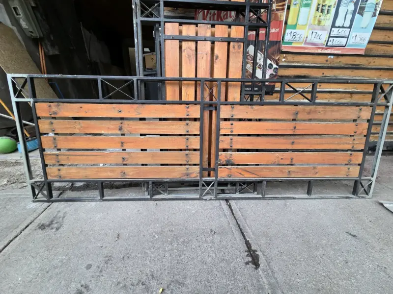 Rejas de madera y metal para jardín - 3