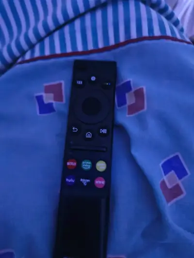 Control remoto Philips con botones de streaming - miniatura 3