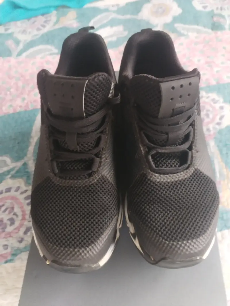 Zapatillas deportivas negras unisex - 1