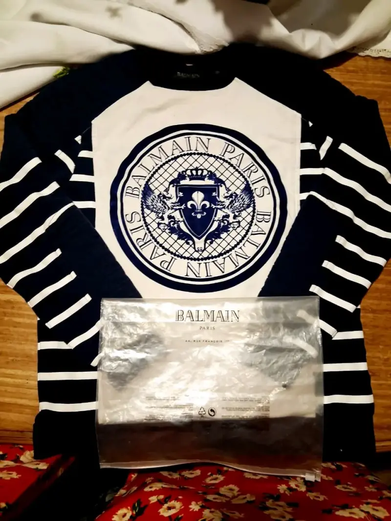 Polera de rayas Balmain Paris azul y blanca