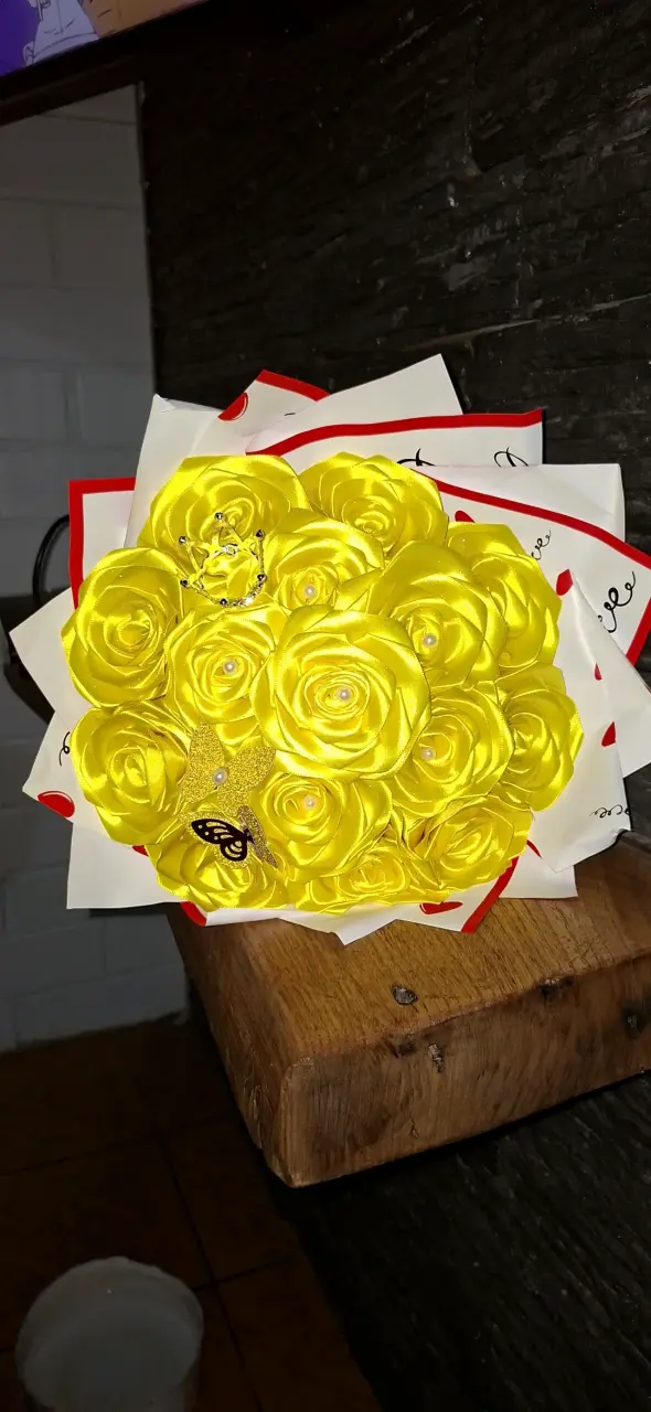 Ramos de rosas eternas con Hot Wheels - 3