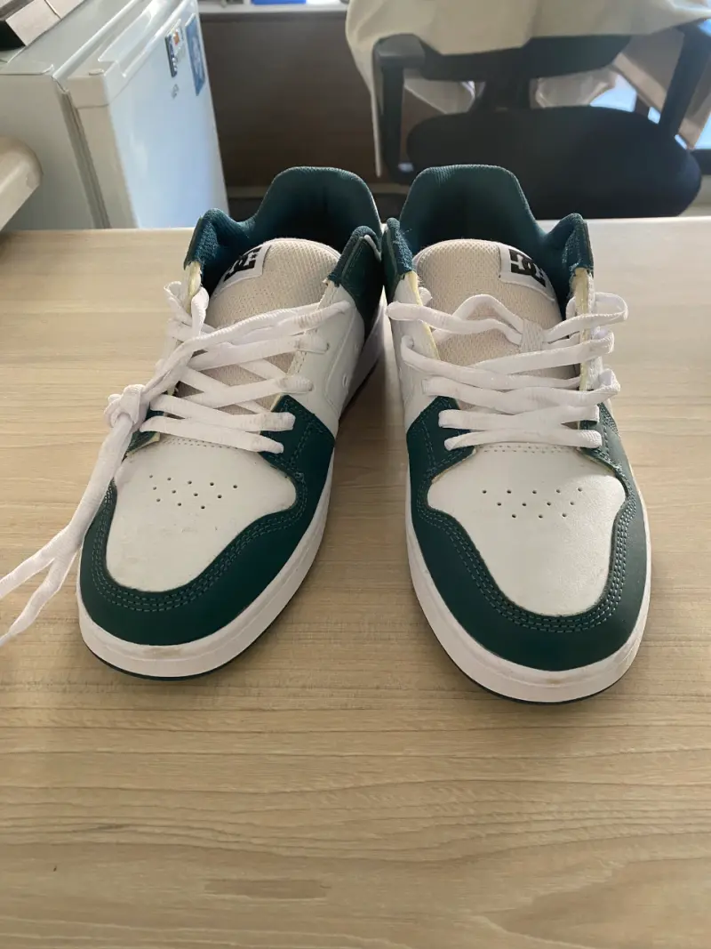 Zapatillas deportivas DC blancas y verdes