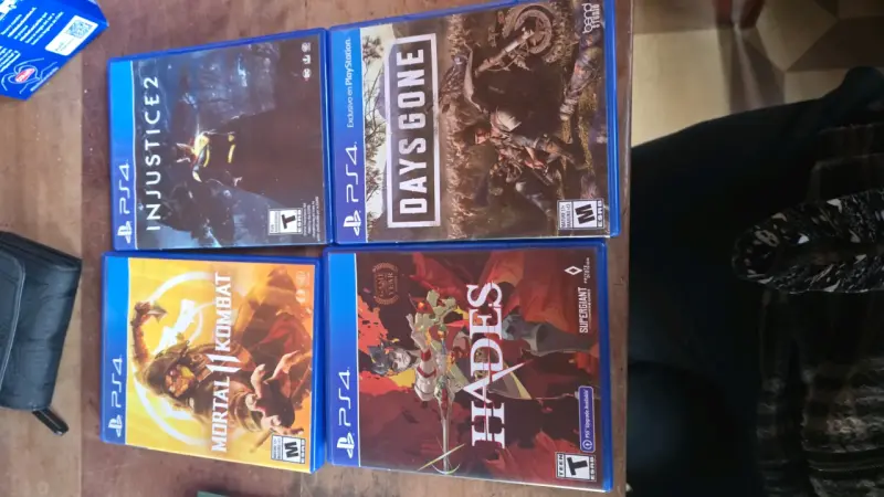 Lote juegos PS4: Injustice 2, Days Gone, Morta