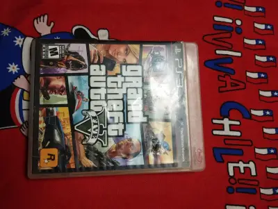 Juego PS3 Grand Theft Auto V en buen estado - miniatura 1