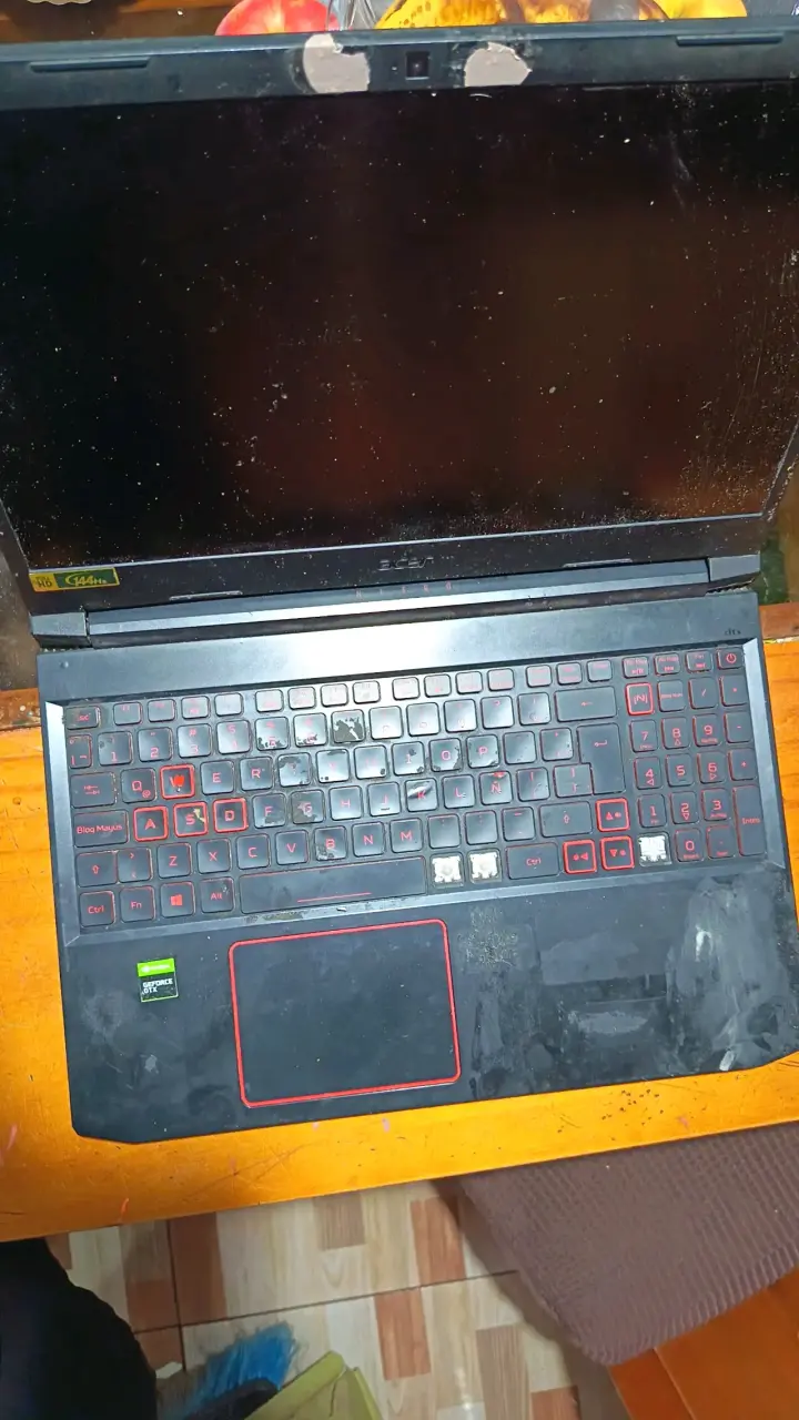 Acer Nitro 5 Para repuestos o posible reparación - 2