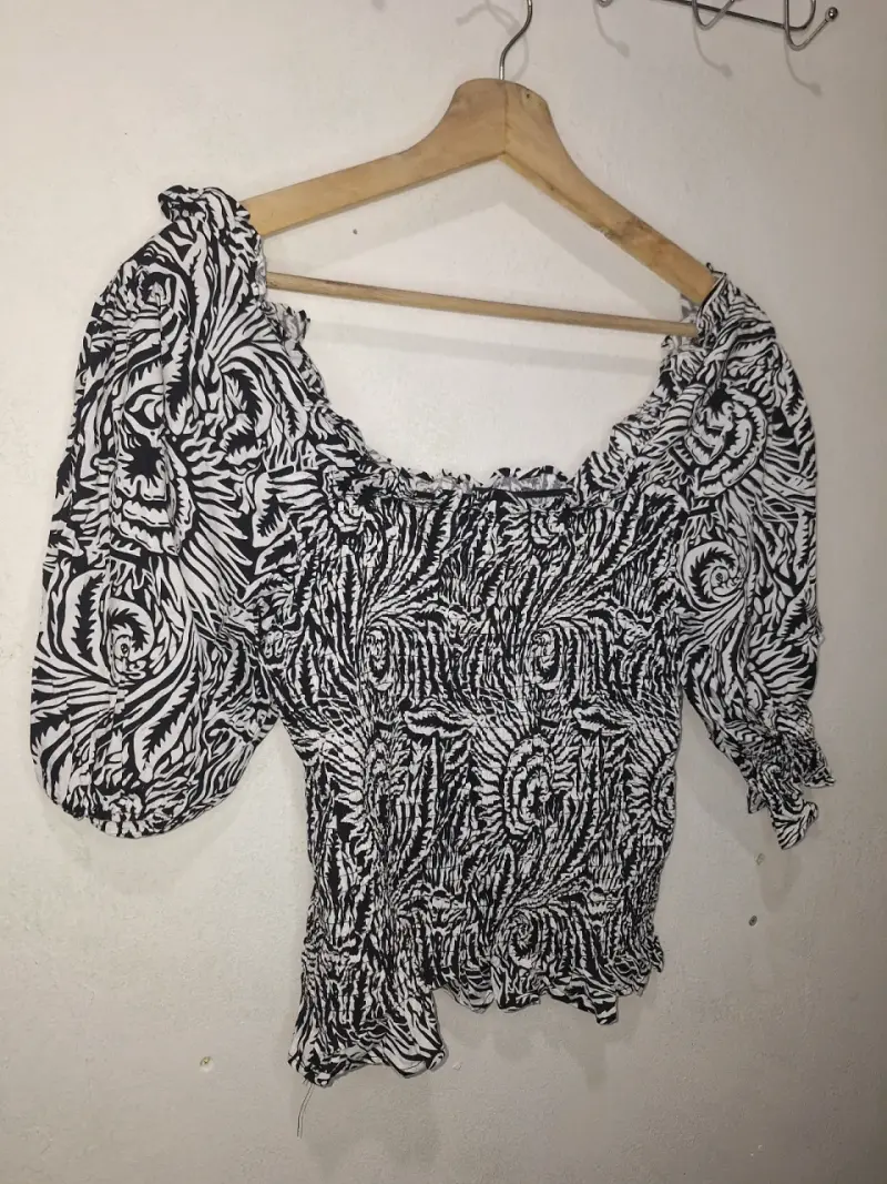 Blusa estampada Cluster XL - 1