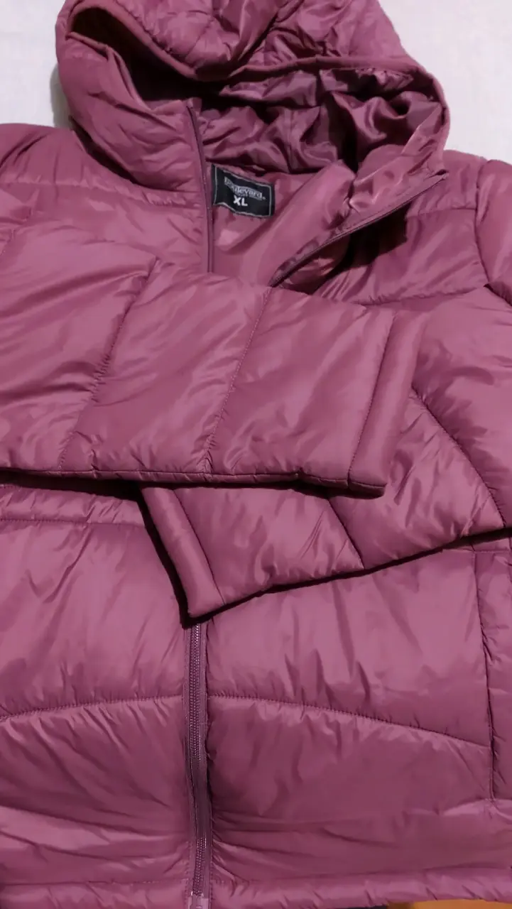 Chaqueta acolchada morada para mujer talla XL