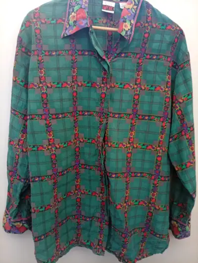 Camisa vintage de cuadros verdes con flores - miniatura 1