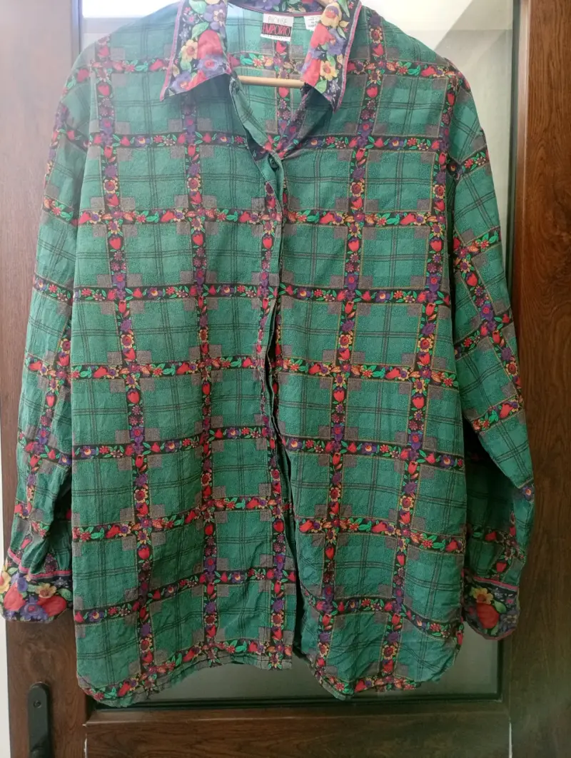 Camisa vintage de cuadros verdes con flores - 2