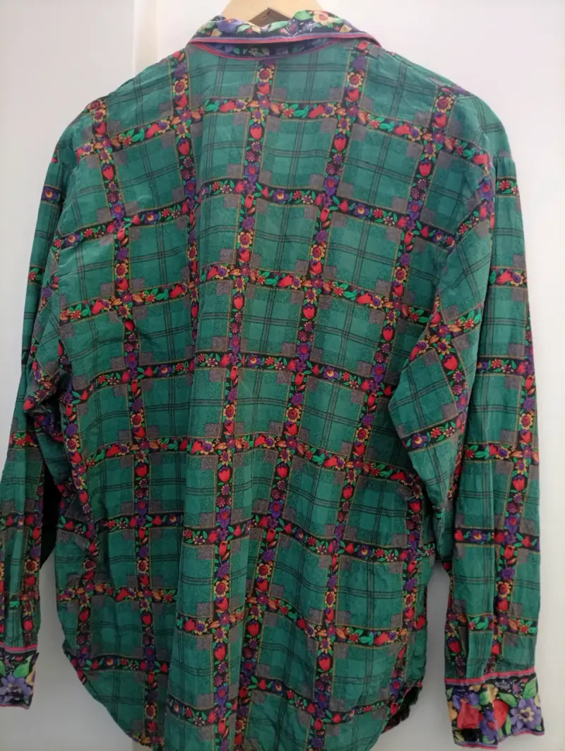 Camisa vintage de cuadros verdes con flores - 5
