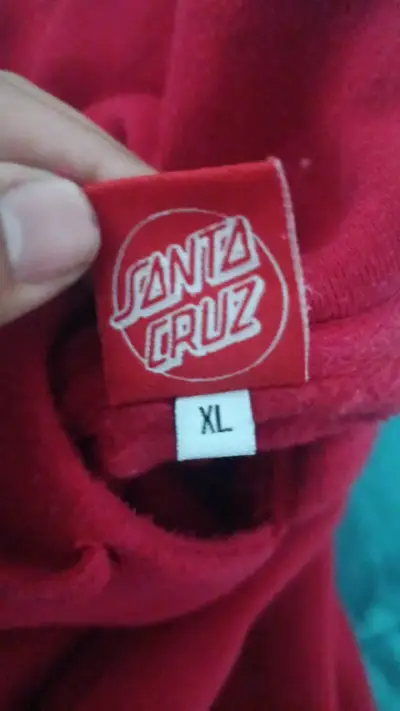 Polerón con capucha Santa Cruz rojo - miniatura 4