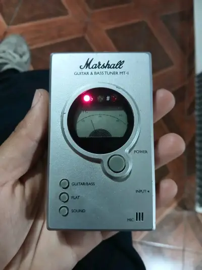 Afinador de Guitarra y Bajo Marshall MT-1 - miniatura 1