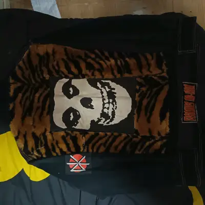 Chaqueta de mezclilla negra con parches Misfits - miniatura 2