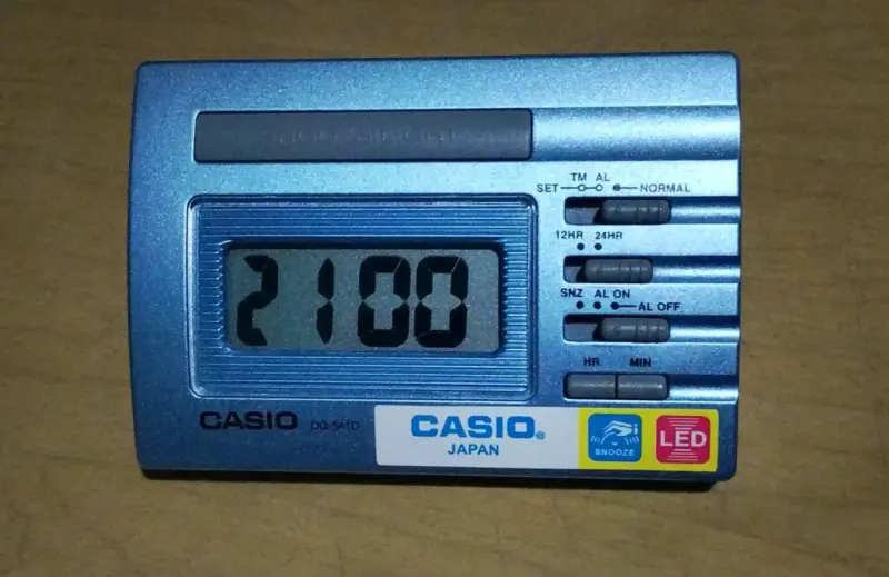 Reloj despertador digital Casio. - 2