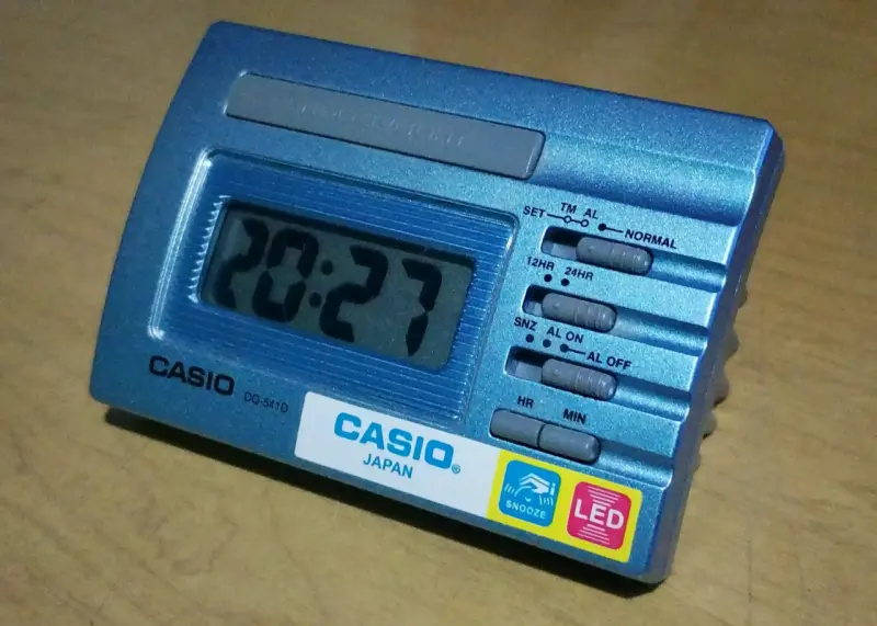 Reloj despertador digital Casio. - 4