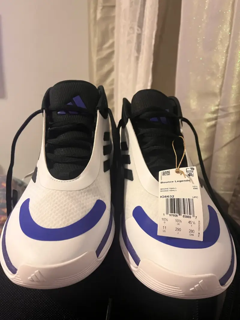 Zapatillas de Básquetbol Adidas Bounce Legends Blancas - 1