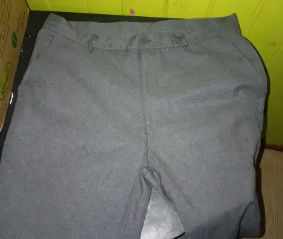 Pantalón escolar gris talla 46 Holey - miniatura 2