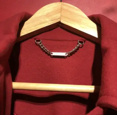 Abrigo rojo elegante Laura Ashley para mujer - miniatura 4
