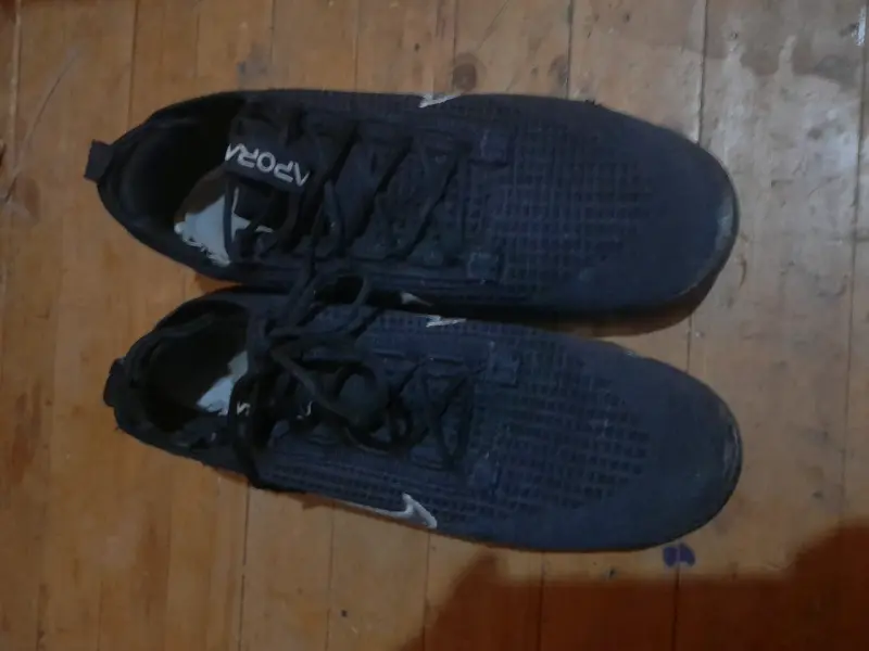 Zapatillas deportivas negras Nike con logo - 2