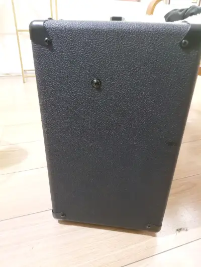 Amplificador de guitarra Laney LX65R con reverb - miniatura 4
