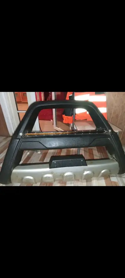 Defensa delantera sirve para varios modelos - miniatura 1
