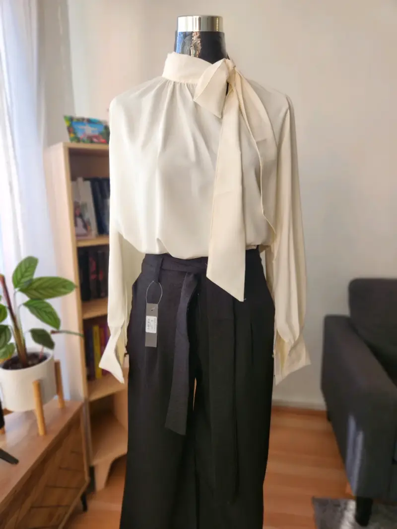 Blusas elegantes con lazo en varios colores - 2