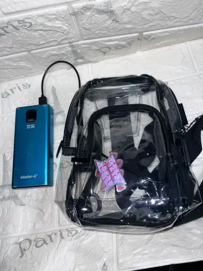 Mochila transparente con puerto USB - miniatura 2